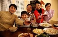 cuoc chien chong ma ca rong cua mot gia dinh duc va y hoc