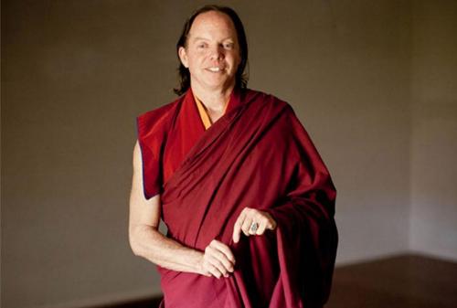 tien si my chi ra 7 loi ich khi thien va yoga moi ngay