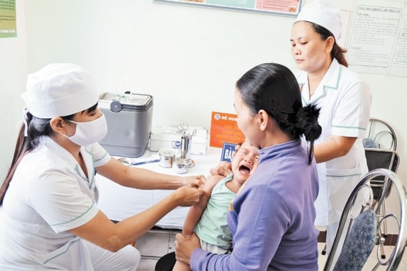 bo y te canh bao nhieu tre nho va ba bau khong co mien dich phong benh soi
