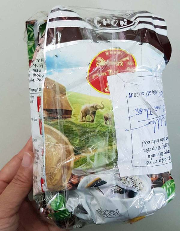 phat hien hon 1000 bao ca phe chon trang lam tu dau nanh bap