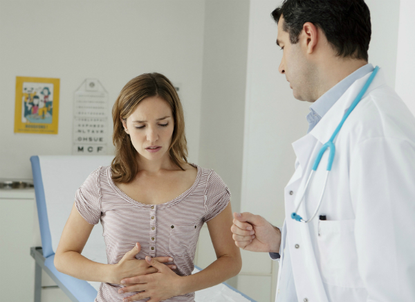 Phó giáo sư Cao Hữu Nghĩa giải đáp tính an toàn của văc xin ngừa HPV pho giao su cao huu nghia giai dap tinh an toan cua vac xin ngua hpv
