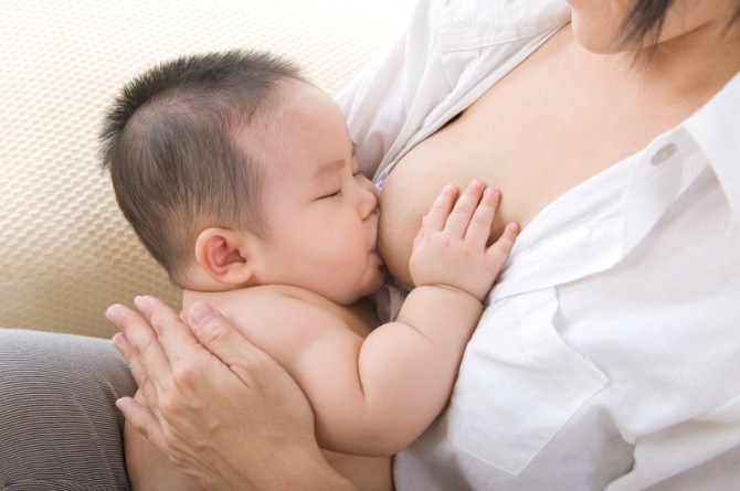 vi sao tre so sinh lai thom mui sua va tac dung giam dau ky dieu cua mui huong nay