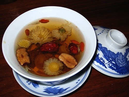 Các loại thực phẩm bổ dưỡng và thức uống giải nhiệt cho sĩ tử mùa thi cac loai thuc pham bo duong va thuc uong giai nhiet cho si tu mua thi