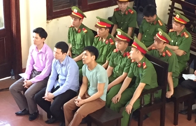 vu chay than 8 nguoi chet bi cao phu nhan loi khai cua nhau