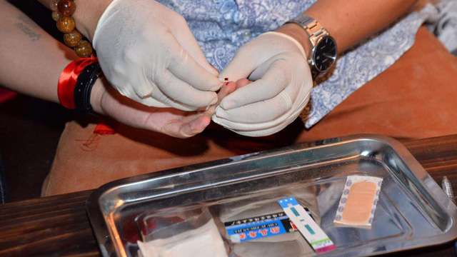 Nhiễm HIV từ quan hệ đồng giới nhiem hiv tu quan he dong gioi