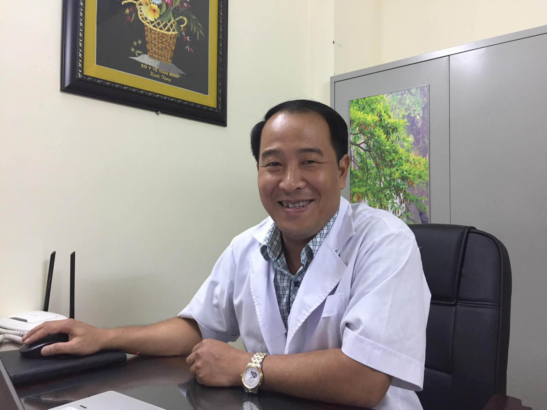 bac si chi cach so cuu khi ngo doc thuc pham