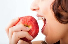 Công thức bí mật để hàm răng sáng bóng