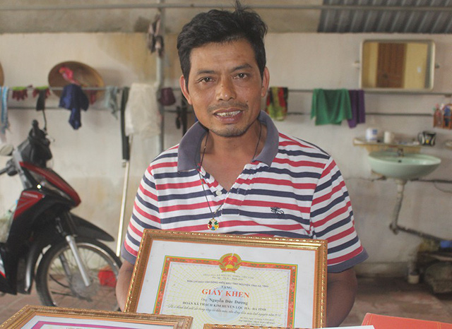 Cảm phục anh thợ hồ hơn 20 lần hiến máu cứu người cam phuc anh tho ho hon 20 lan hien mau cuu nguoi