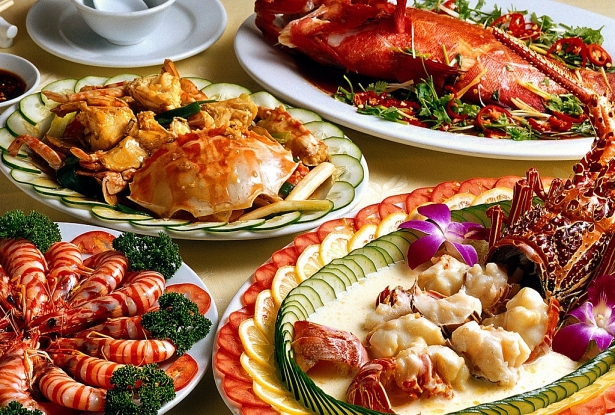 an nhieu hai san tang ham muon de thu thai