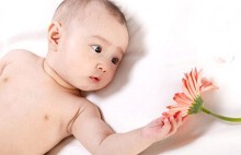 Bệnh mắt lác ở trẻ nhỏ không chỉ là vấn đề thẩm mỹ