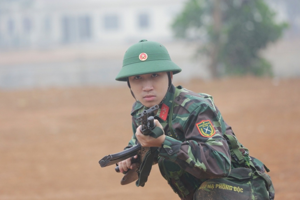 vlogger huy cung chia se sau khi tham gia sao nhap ngu khi to quoc can thi luon san sang