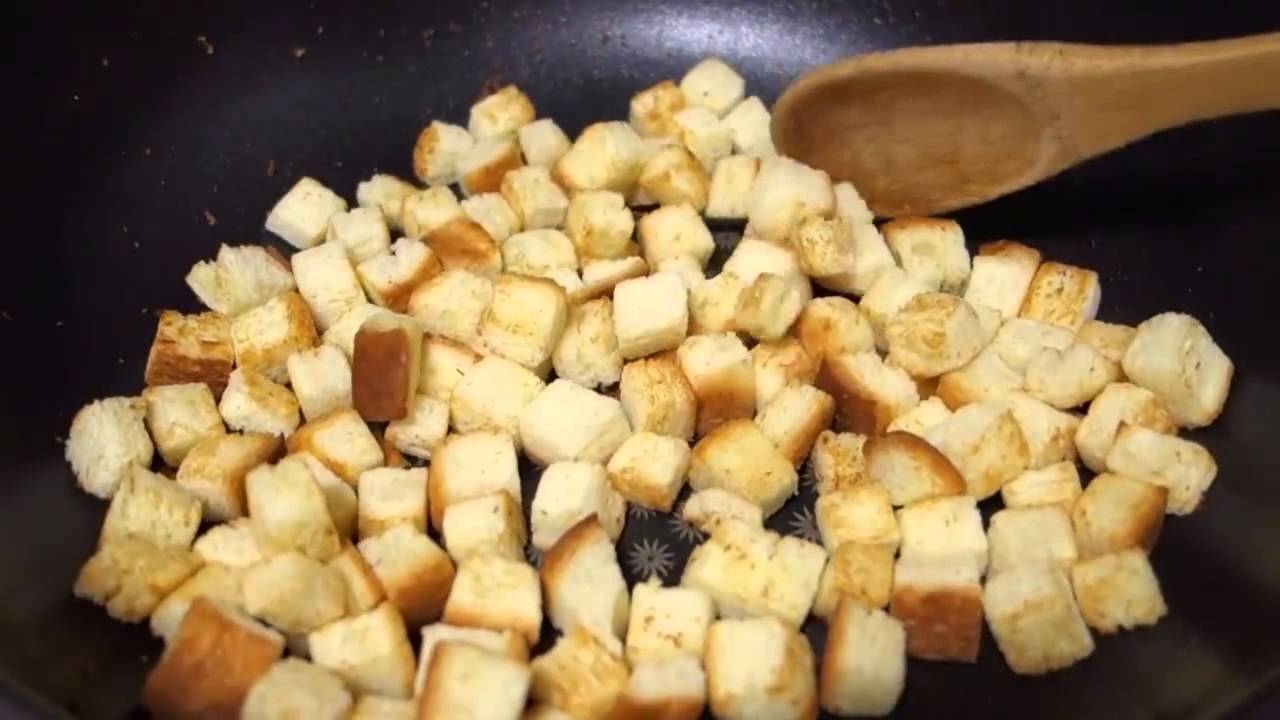 bao dam 99 cac ba noi tro khong biet meo tan dung banh mi cu nay