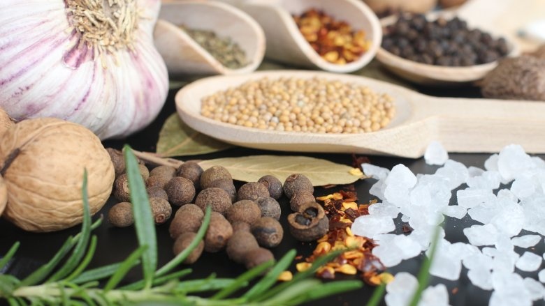 Thực phẩm và đồ uống giúp tăng cường hệ miễn dịch với cảm cúm trong mùa lạnh thuc pham va do uong giup tang cuong he mien dich voi cam cum trong mua lanh