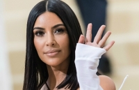 kendall jenner tung bo anh khoa than nghe thuat tren instagram