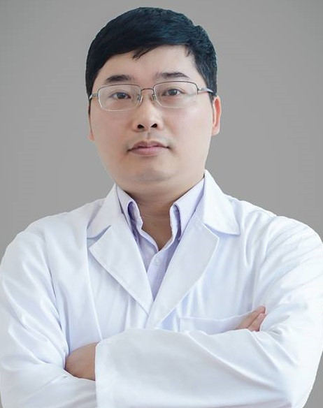 co gai suyt mat mui vi tiem filler trung tinh mach