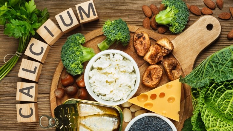 Bạn có biết: 8 lợi ích và 4 nguy cơ cho sức khỏe khi bạn uống sữa mỗi ngày? ban co biet 8 loi ich va 4 nguy co cho suc khoe khi ban uong sua moi ngay