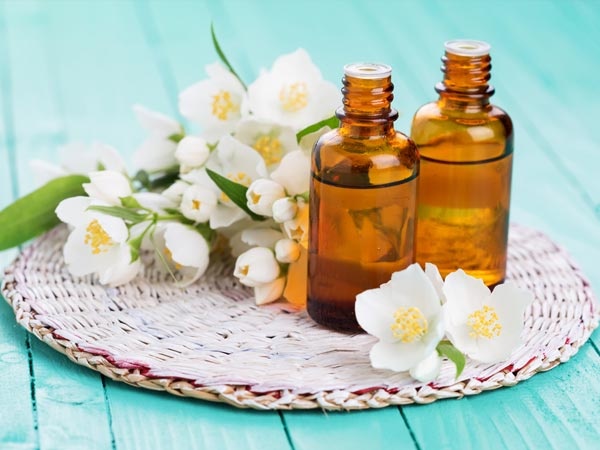 Bạn nên dưỡng ẩm da mùa đông bằng tinh dầu gì? ban nen duong am da mua dong bang tinh dau gi