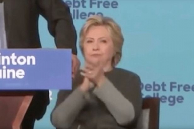 ba clinton bi vi nhu robot