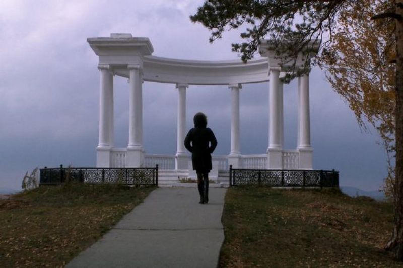 ben trong pho hat nhan bi an cua nga
