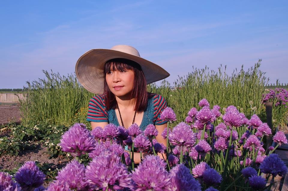 Mẹ Việt ở trời Tây 'Làm vườn để vơi bớt nỗi nhớ nhà' me viet o troi tay lam vuon de voi bot noi nho nha