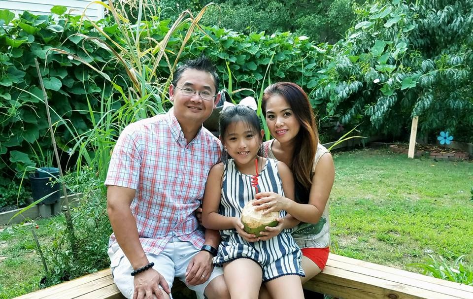 khu vuon dang mo uoc day ap rau sach sum sue cay trai cua me viet o my