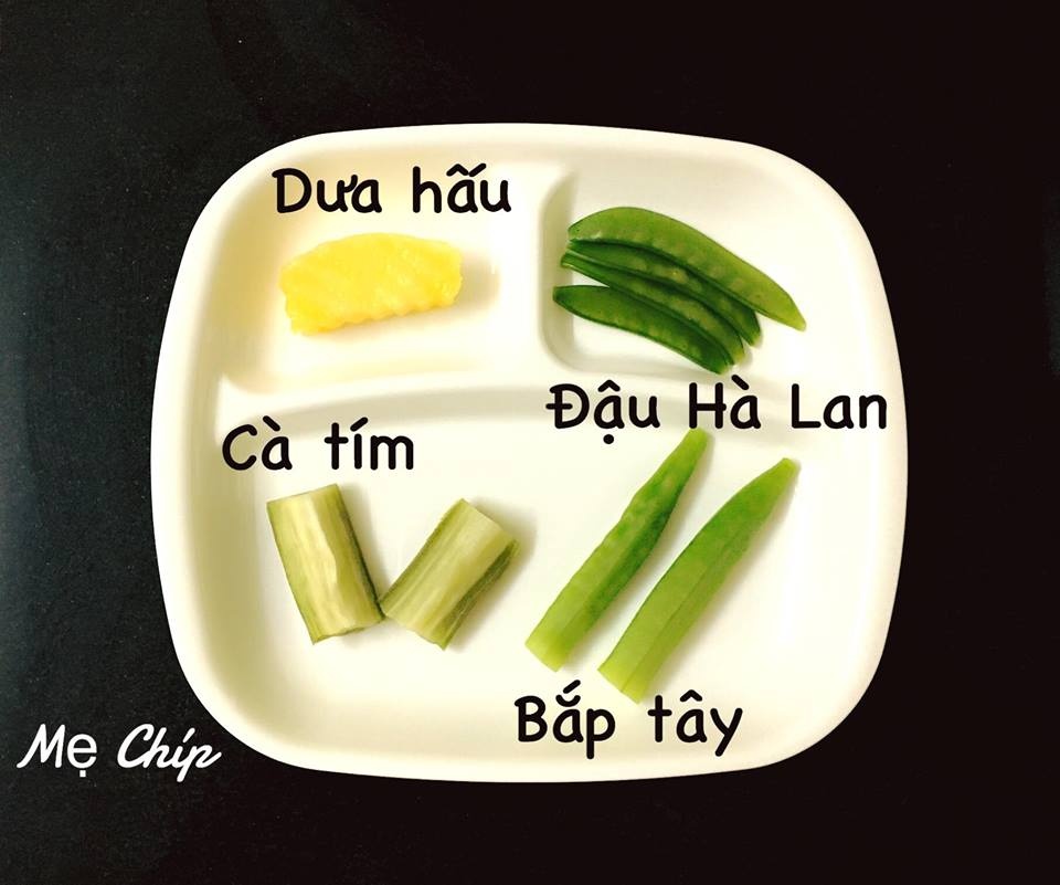 me 9x sai thanh trang tri mon an dep mat be bieng an den may cung them