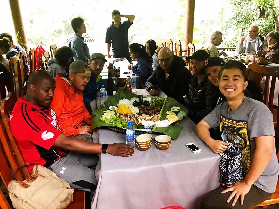 ngam tron bo anh cua chang trai 9x di khap viet nam chi muon xach ba lo len va di ngay