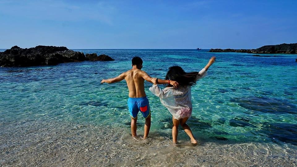 hanh trinh cung nhau du hi khap viet nam bang xe may cua cap doi ha thanh