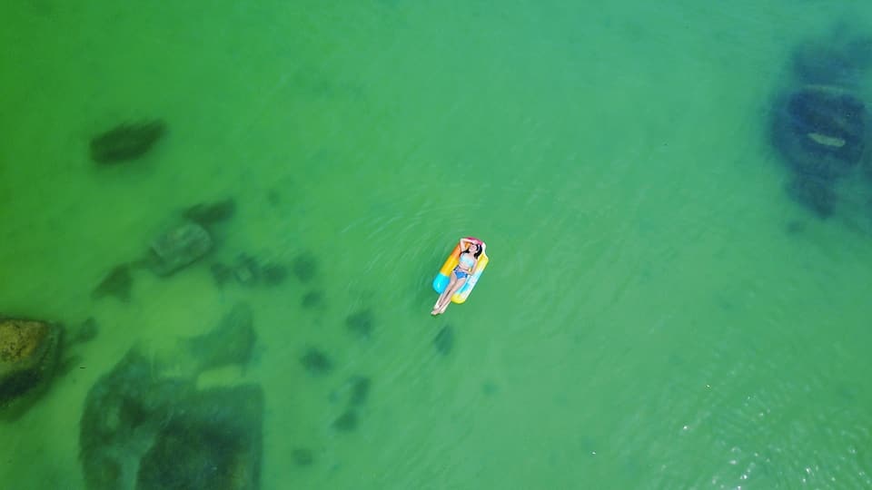 hanh trinh cung nhau du hi khap viet nam bang xe may cua cap doi ha thanh