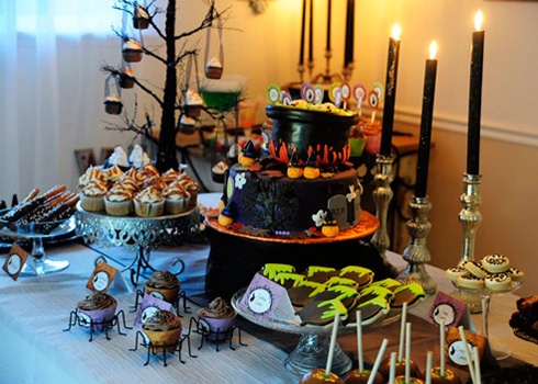 tu trang tri nha ngay halloween cuc chat khien ai den cung tron mat ngac nhien