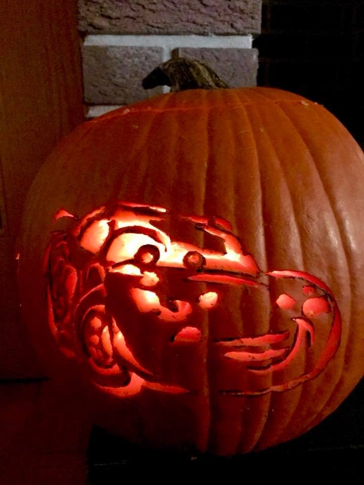 me viet o canada cung cac con trai nghiem mua halloween y nghia