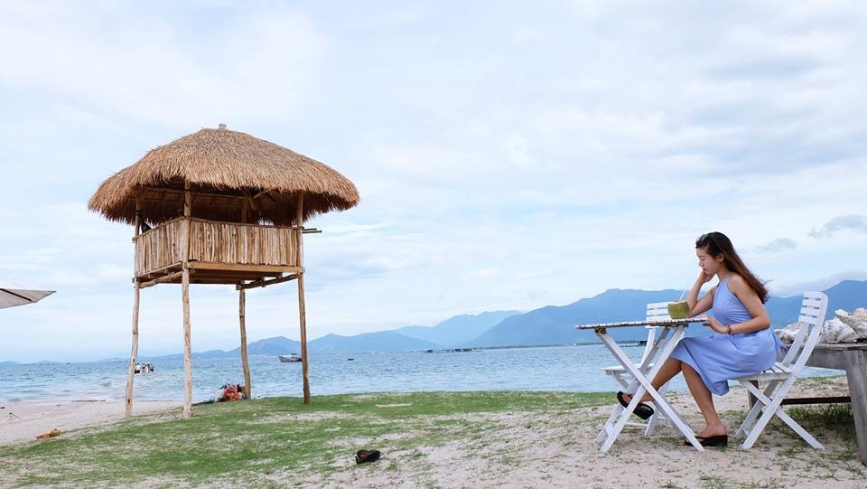 Gặp cô gái 9x mê du lịch: 'Đi để trải nghiệm, để không phí hoài tuổi trẻ' gap co gai 9x me du lich di de trai nghiem de khong phi hoai tuoi tre
