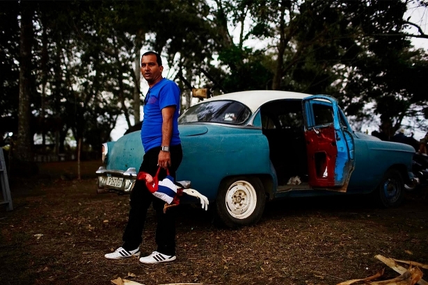ben trong nhung soi ga hut khach o cuba