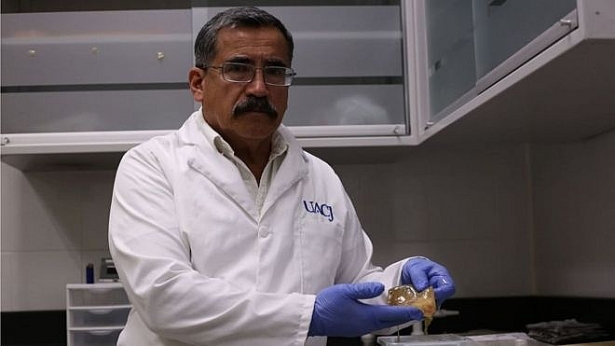 bac si mexico tiet lo cong thuc bi mat de noi chuyen voi xac chet