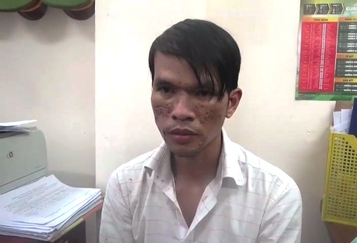 campuchia truy to nghi pham ha lan trong vu bao hanh be trai 2 tuoi