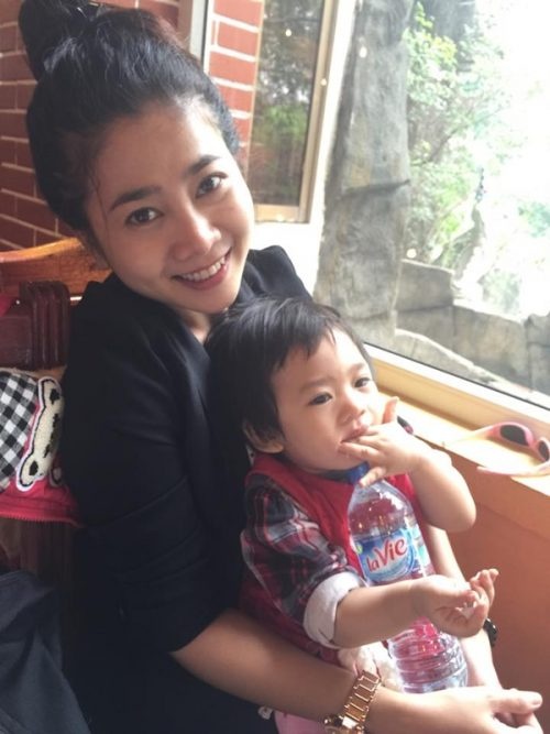 nhung khoanh khac ngot ngao cua me don than mai phuong va con gai truoc khi bi ung thu