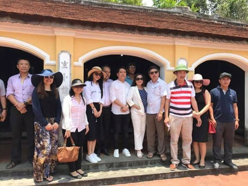 loat anh nha phuong va truong giang than thiet ben gia dinh it ai biet