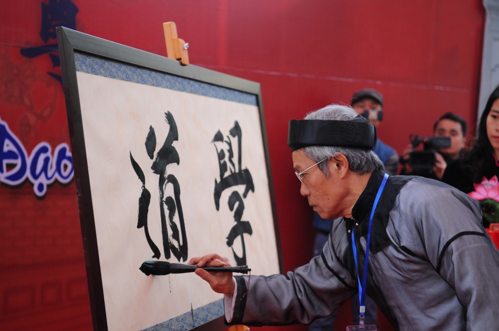 hoi chu xuan net dep cua nguoi ha noi