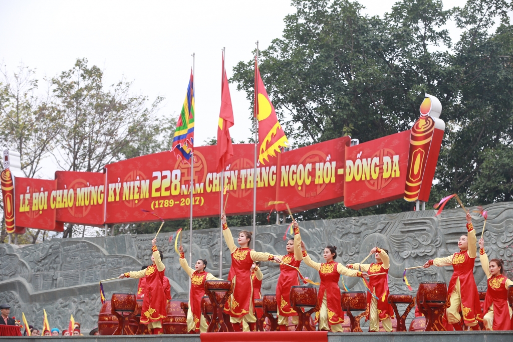 thu tuong chinh phu dang huong tai le ky niem 228 nam chien thang ngoc hoi dong da