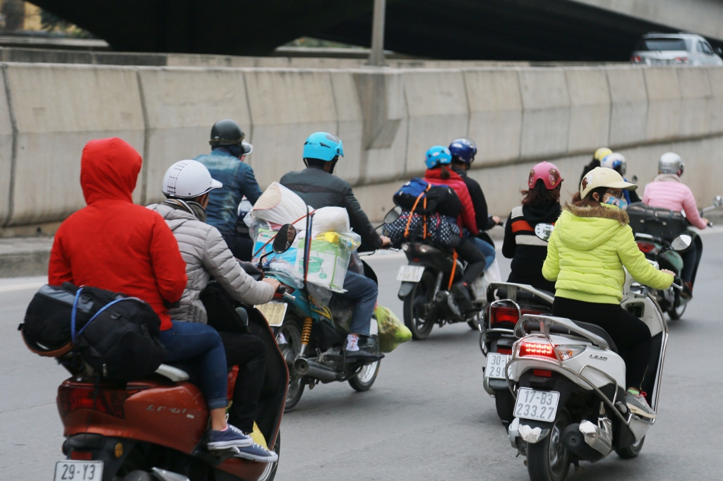 nguoi dan tui lon tui be len thu do sau dot nghi tet