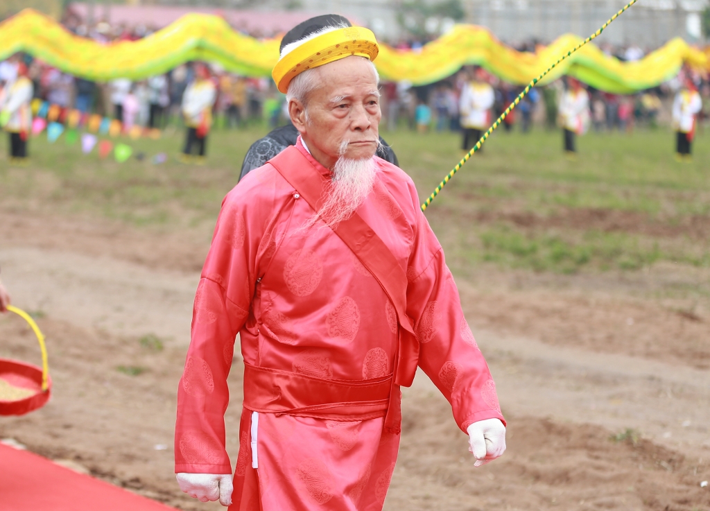 khai hoi tich dien them cay may khuyen khich hien dai hoa nong nghiep