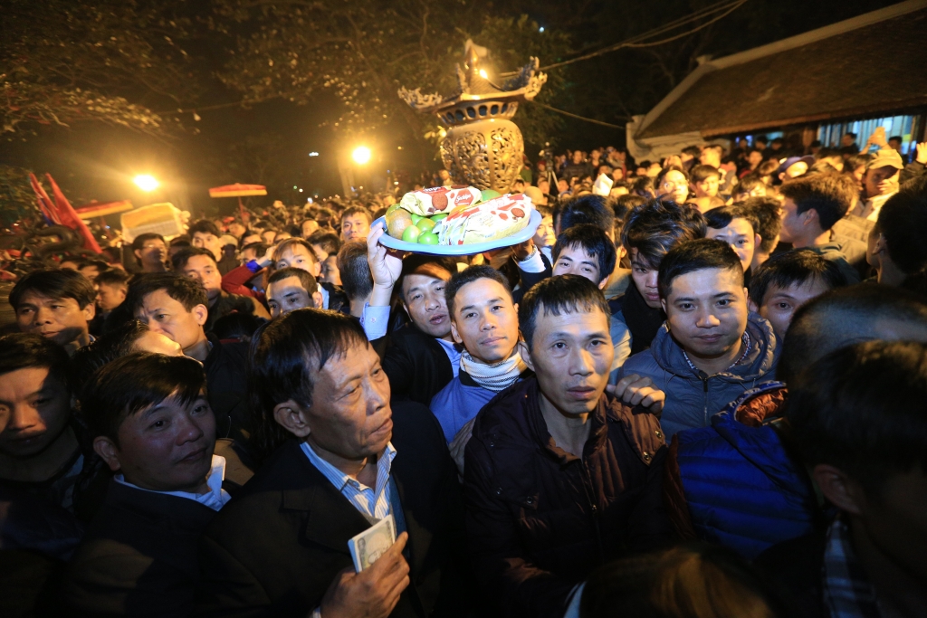 khai an den tran 2017 nhung hinh anh khong dep