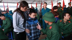 Người lính thủ đô dặn dò em trai nhỏ trước giờ nhập ngũ
