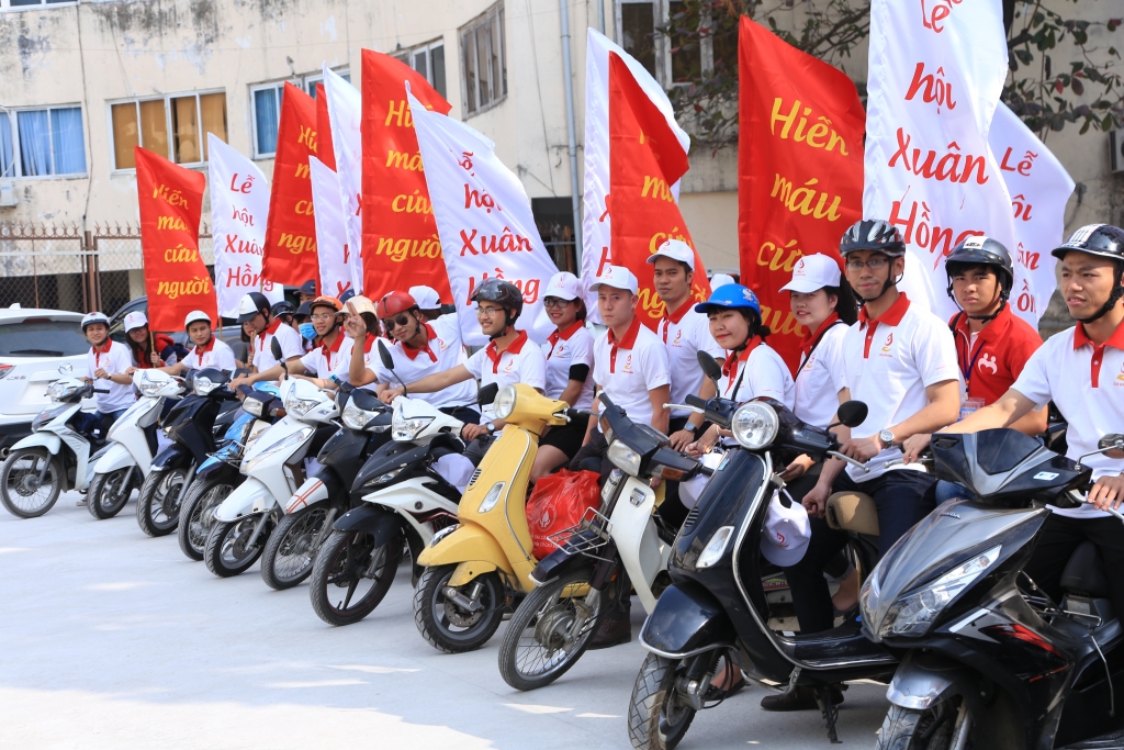 400 can bo y te xuong duong lam tuyen truyen vien van dong hien mau