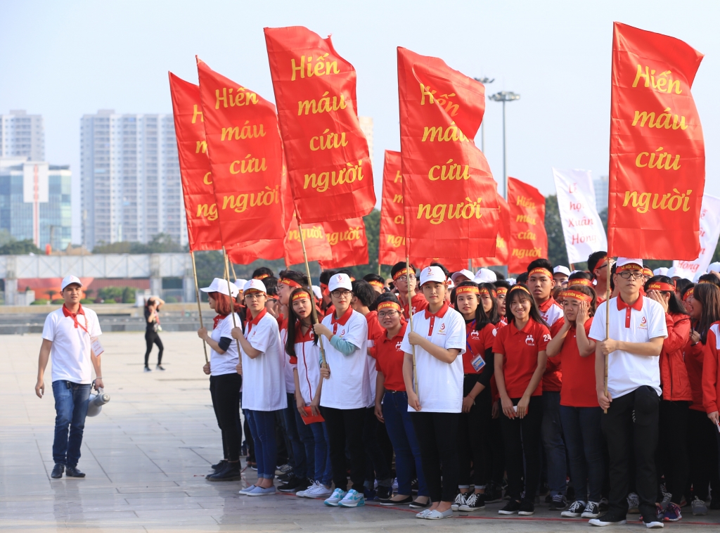 400 can bo y te xuong duong lam tuyen truyen vien van dong hien mau