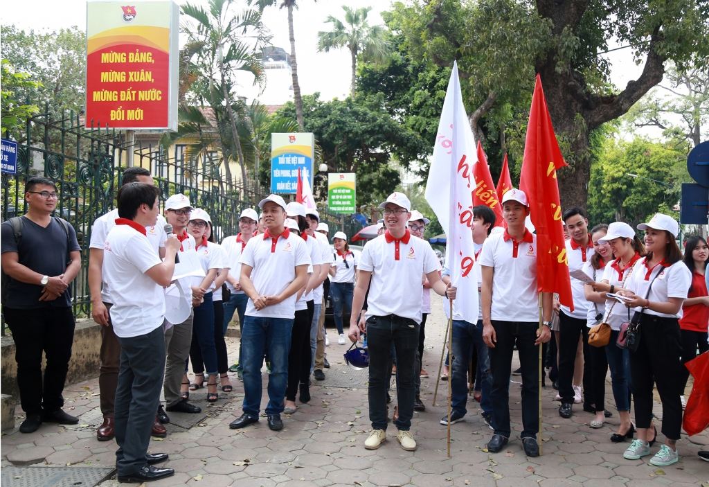 400 can bo y te xuong duong lam tuyen truyen vien van dong hien mau