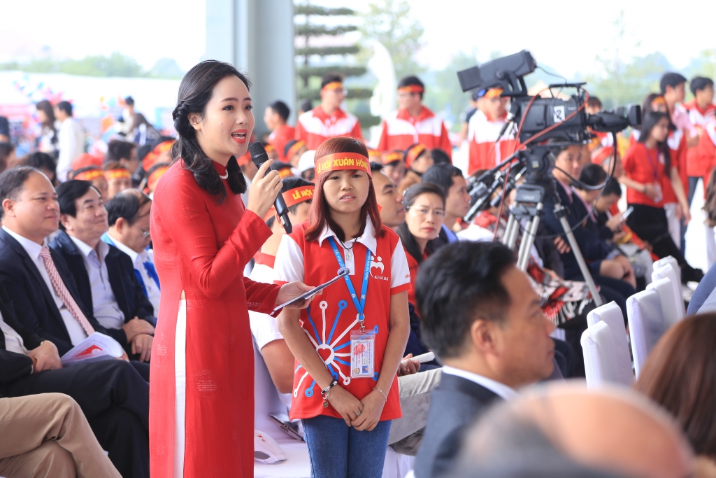 nguoi hien mau khoc vi so nhung tu hao vi duoc hien mau cuu nguoi
