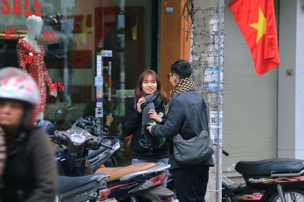 thoi tiet lanh buot nguoi ha noi lai thich thuong thuc bat bun nong via he
