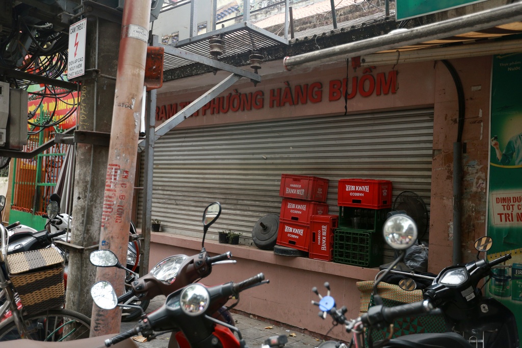 quan bia quan an nuot chon via he ha noi