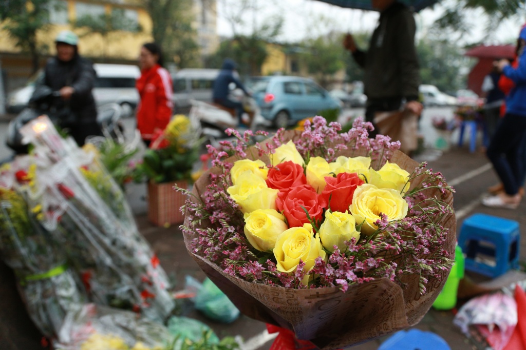 gia hoa ngay 83 tang gap doi so voi hom thuong